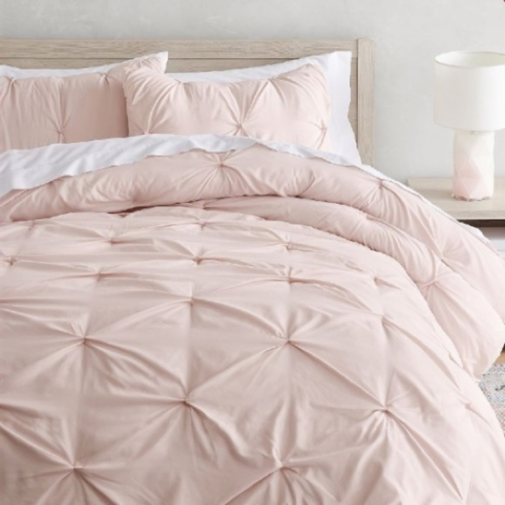 Pottery Barn Teen Blush Pink Microfiber Pintuck Comforter•NWT